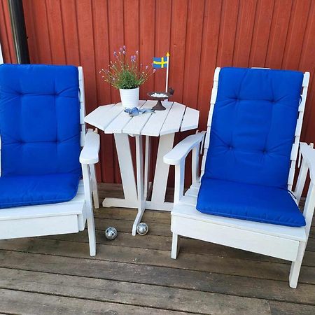 Minihus Med Stor Traedgardstomt Naera Golf Och Hav Vila Trosa Exterior foto
