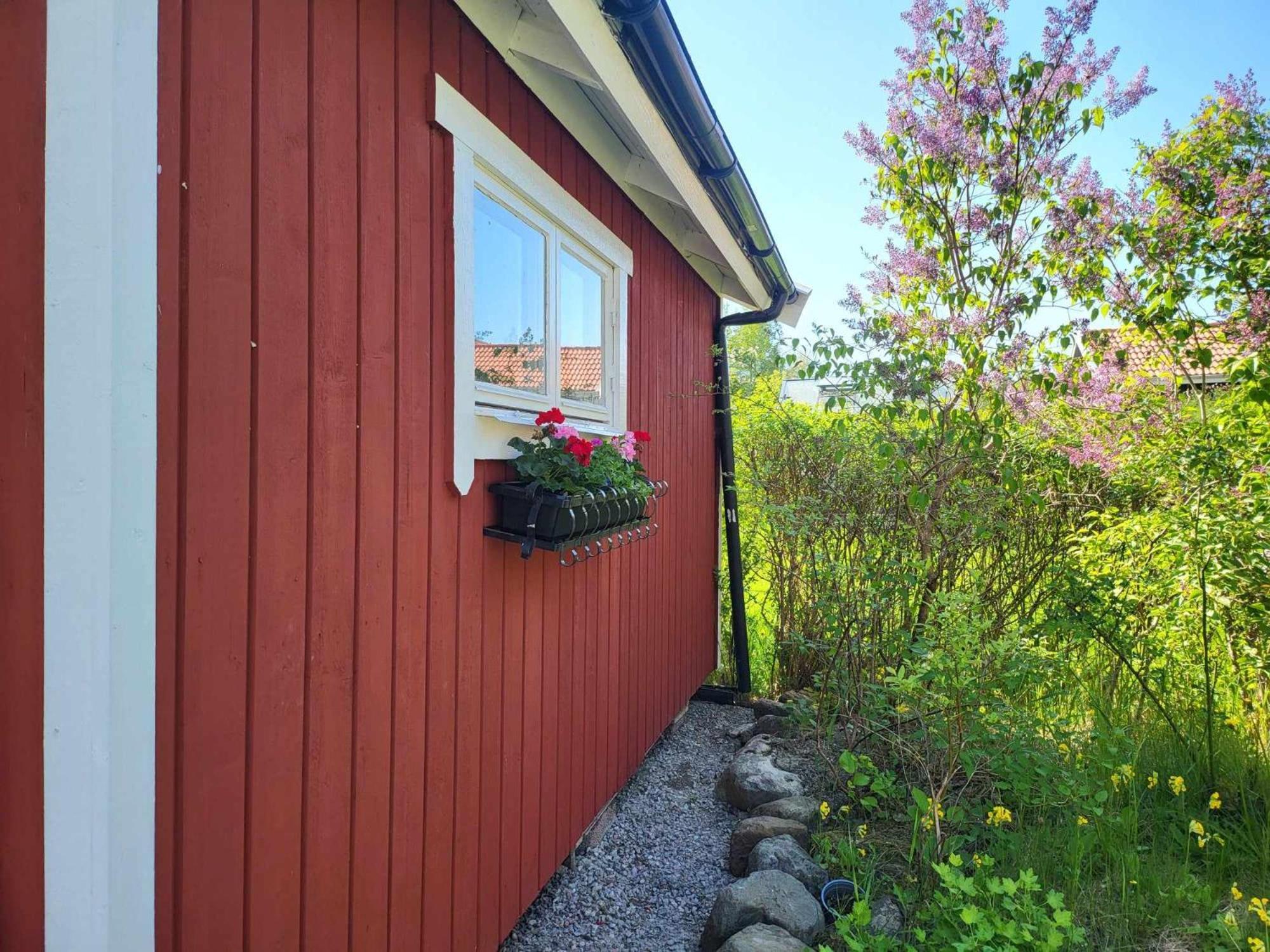 Minihus Med Stor Traedgardstomt Naera Golf Och Hav Vila Trosa Exterior foto