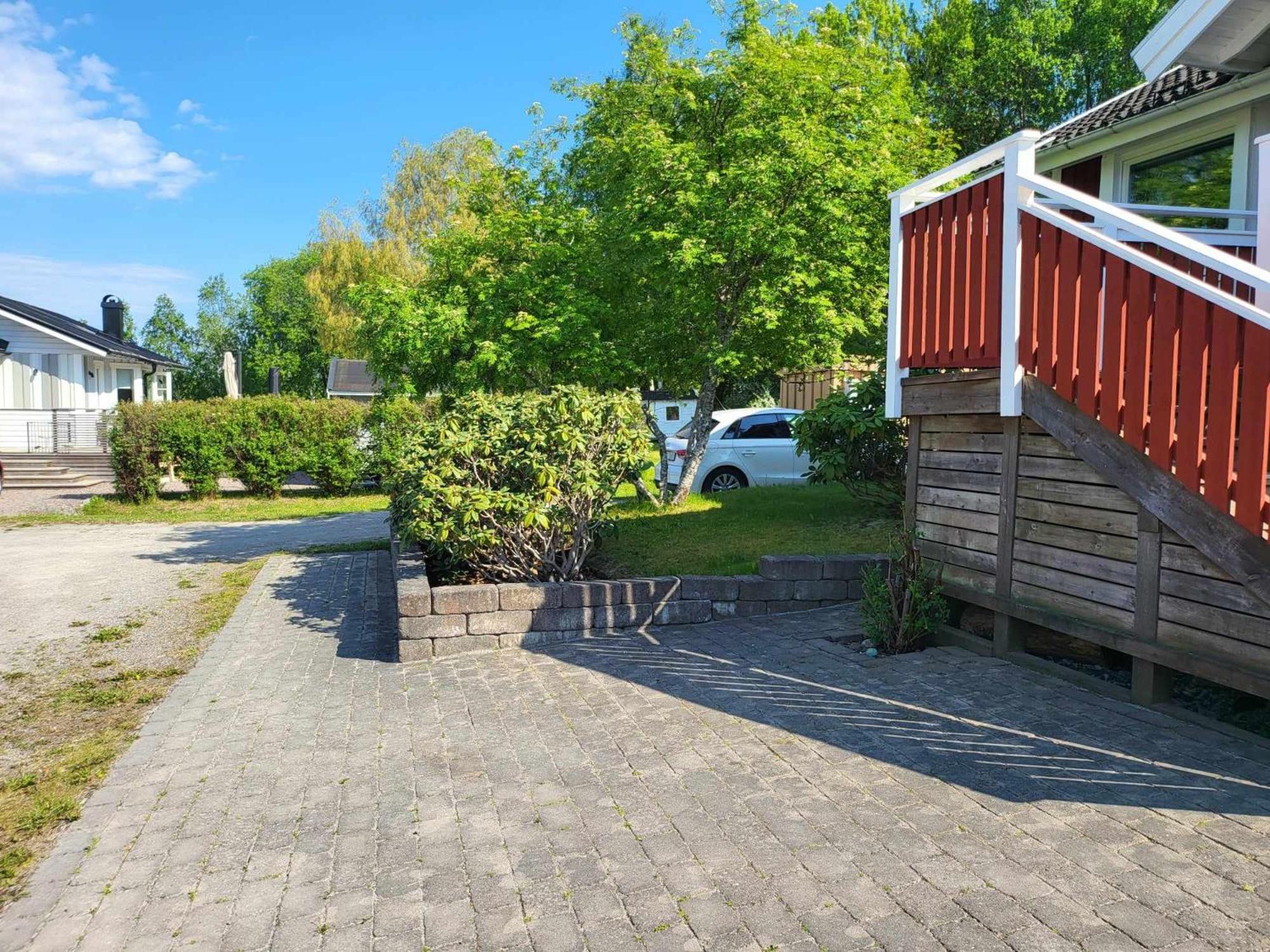 Minihus Med Stor Traedgardstomt Naera Golf Och Hav Vila Trosa Exterior foto
